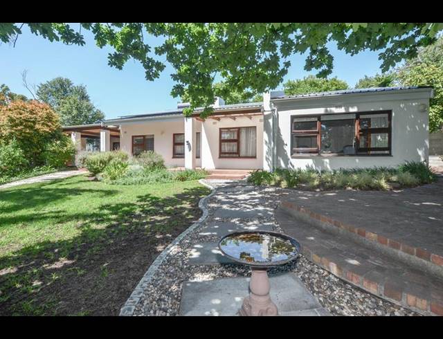 6 BEDROOM HOUSE FOR SALE IN WELGEMOED